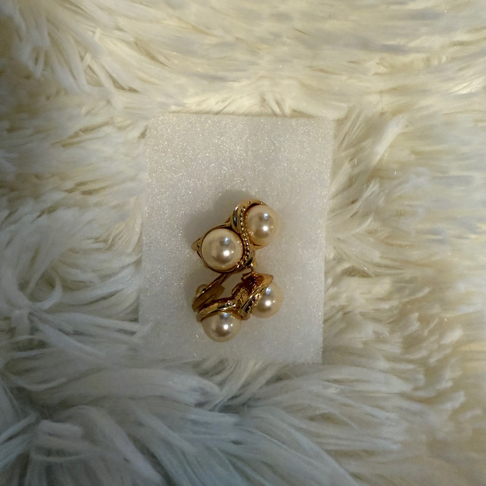 Elegant Gold Pearl Earrings